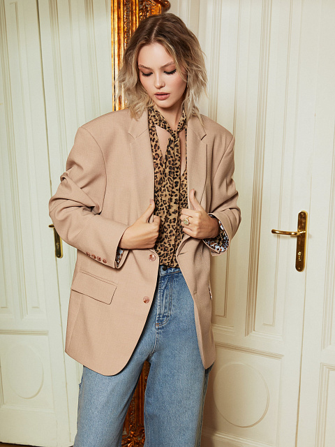 Бежевый объемный жакет с леопардовой подкладкой, 4