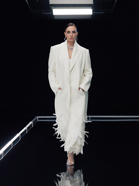 Белое пальто из шерсти с перьями, 4