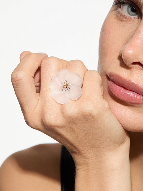 Кольцо с цветком из резного кварца, 2