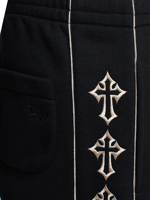 Черный трикотажный костюм с вышивкой в виде крестов, 4