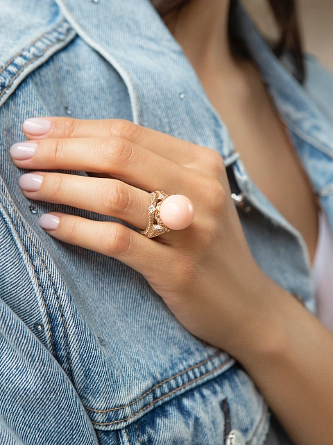 Кольцо из розового золота с кораллом и коричневыми бриллиантами, 5