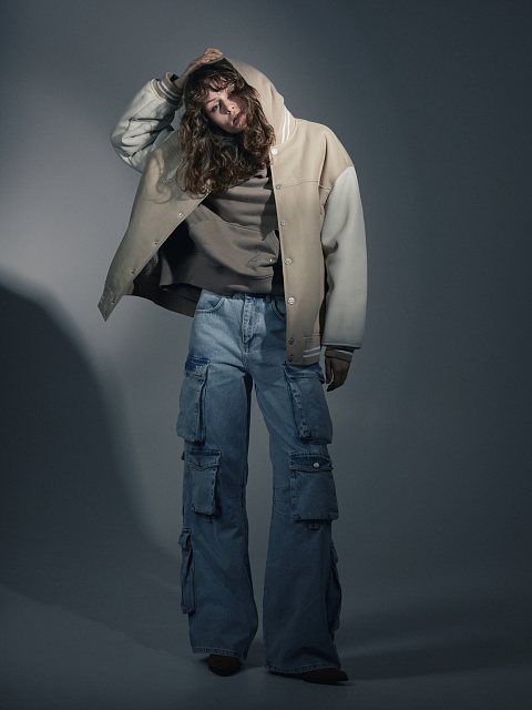 Бежевый оверсайз бомбер из овчины, 5