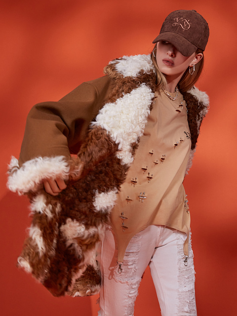 Коричневая объемная куртка с подкладом из овчины, 6