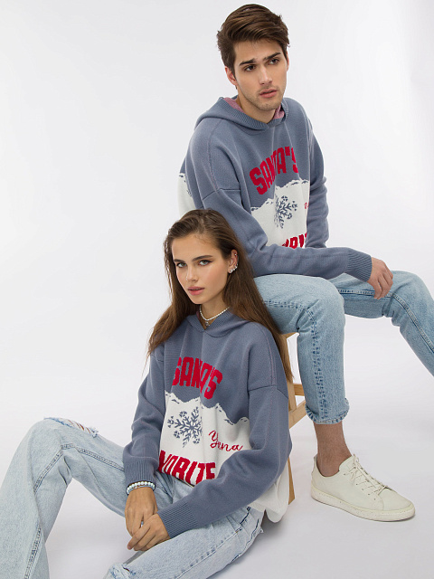 Серо-белый свитер с капюшоном Santa's Favorite, 6