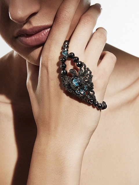 Часы из черненого золота с черными бриллиантами и цирконами, 4 Часы из черненого золота с черными бриллиантами и цирконами, 4