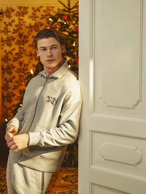 Мужской серый спортивный костюм с вышивкой, 7 Мужской серый спортивный костюм с вышивкой, 7