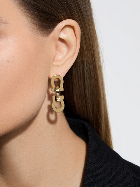 Серьги в виде подков из желтого золота, 2