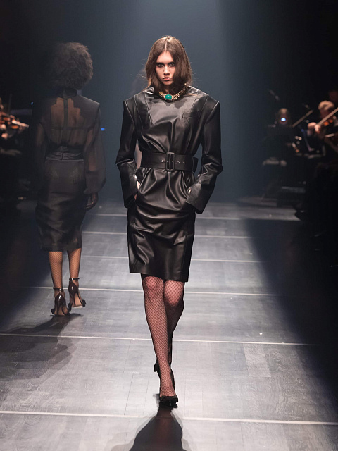 Look #63, 1 Look #63, 1