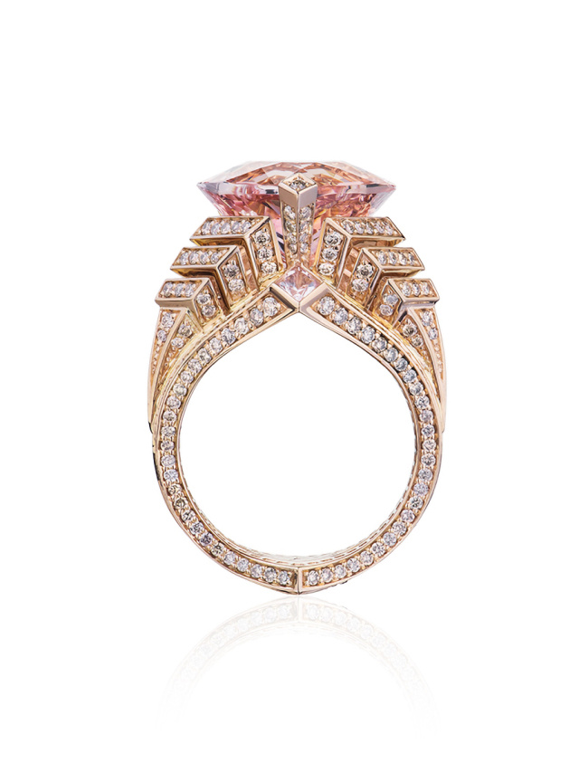 Кольцо из розового золота с бриллиантами и морганитом в огранке «сердце», 2