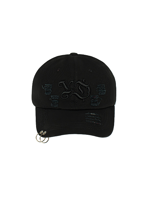 Черная джинсовая кепка с вышивкой в тон и пирсингом, 2 Черная джинсовая кепка с вышивкой в тон и пирсингом, 2