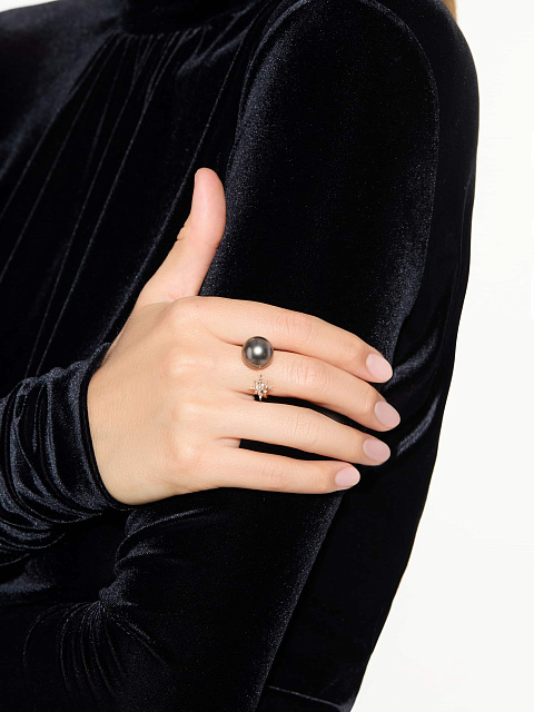 Кольцо из розового золота с жемчугом и коричневыми бриллиантами, 3