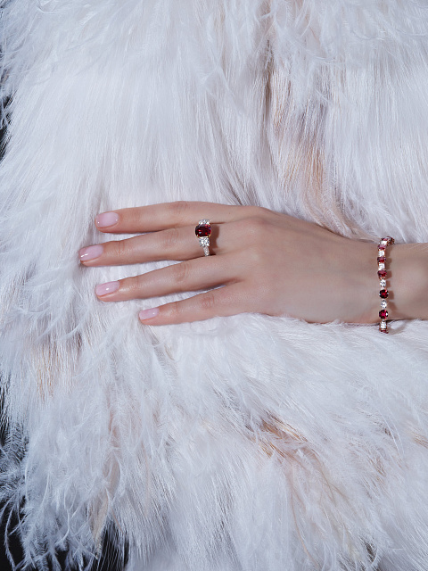 Браслет из белого золота с бриллиантами и рубинами, 4