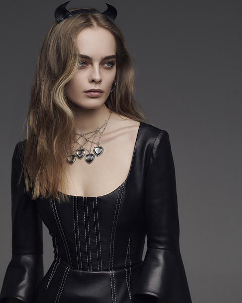 Колье "5 Senses" из белого золота с перламутрами в огранке «сердце», черными бриллиантами и шпинелью, 4