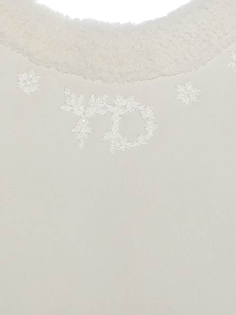 Белый укороченный жилет из овчины с вышивкой в виде снежинок, 4