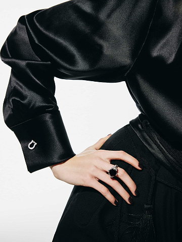 Кольцо из белого золота с черным бриллиантом, 2