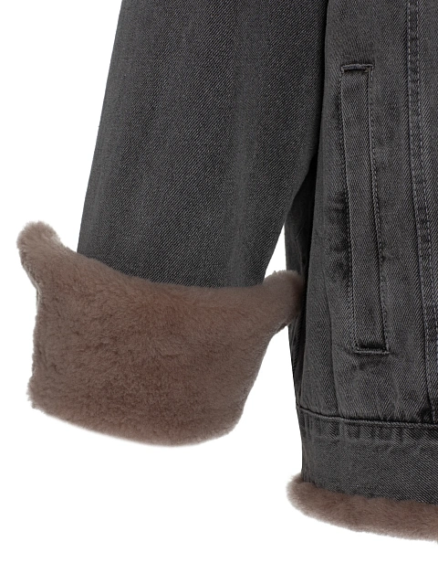 Серая джинсовая куртка с коричневым подкладом из овчины, 7