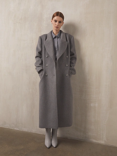 Серое двубортное пальто с фигурными лацканами, 5