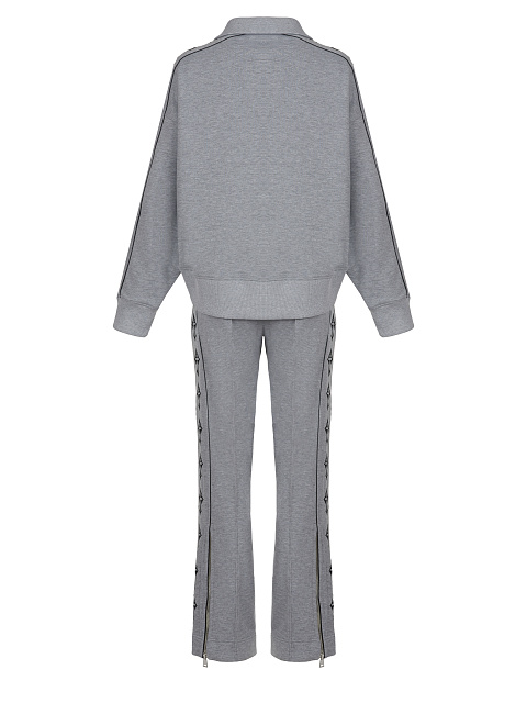 Серый костюм с укороченной толстовкой и вышивкой в виде крестов, 2 Серый костюм с укороченной толстовкой и вышивкой в виде крестов, 2