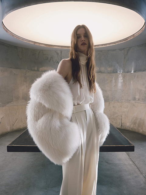 Шуба из меха енота, 1