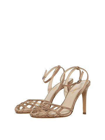 Босоножки из кожи, 1