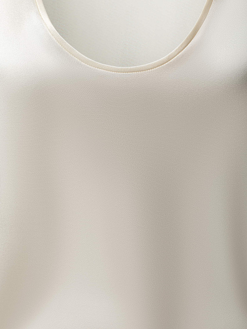 Топ из шелка, 3