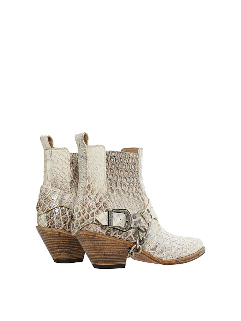 Молочные казаки из кожи крокодила, 3 Молочные казаки из кожи крокодила, 3