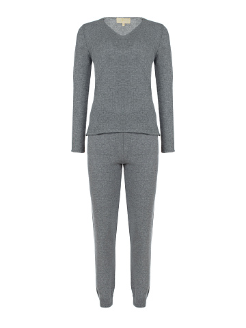 Серый костюм из кашемира, 1