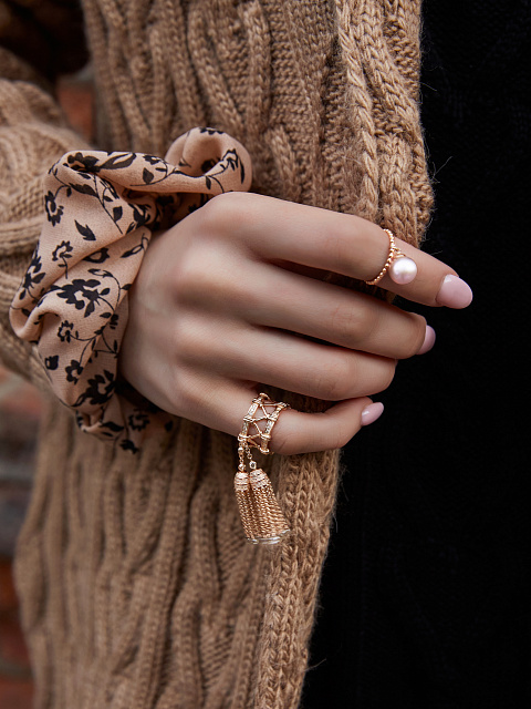 Кольцо из розового золота с подвеской из жемчуга, 2 Кольцо из розового золота с подвеской из жемчуга, 2