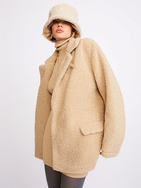 Бежевый жакет из эко-меха, 9