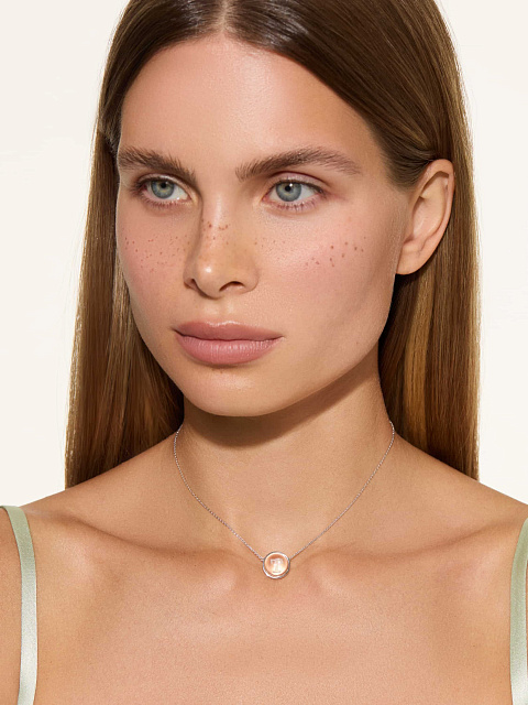 Колье с кулоном с буквой T из белого золота с горным хрусталем, 2