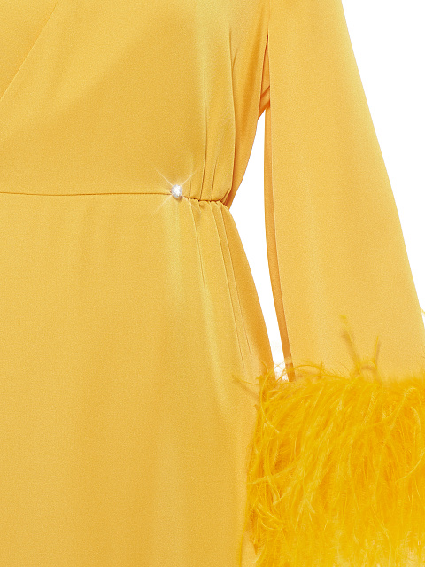 Желтое атласное платье-макси с боа на рукавах, 3 Желтое атласное платье-макси с боа на рукавах, 3