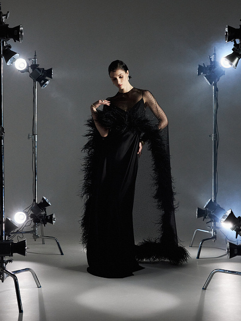 Черная накидка из фатина с боа, 6