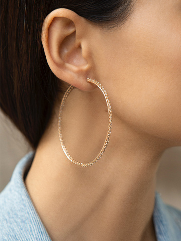 Хупсы из желтого золота с бриллиантами круглой огранки, 2