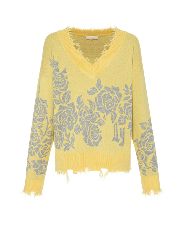 Желтый пуловер с V-образным вырезом и розами, 1