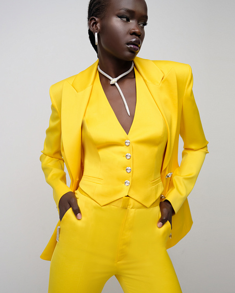 Колье из белого золота с желтым бриллиантом огранки «треугольник», 10