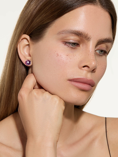 Пусеты из белого золота с резным аметистом и розовым сапфиром, 2 Пусеты из белого золота с резным аметистом и розовым сапфиром, 2