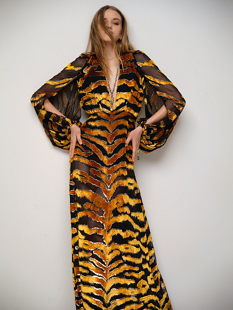 Черно-желтое платье-макси из шифона и бархата, 6