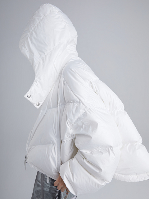 Белый укороченный пуховик с капюшоном, 4 Белый укороченный пуховик с капюшоном, 4