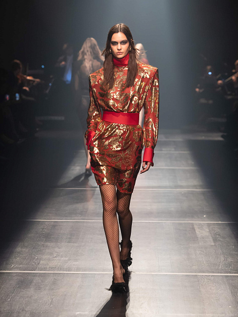 Look #49, 1 Look #49, 1