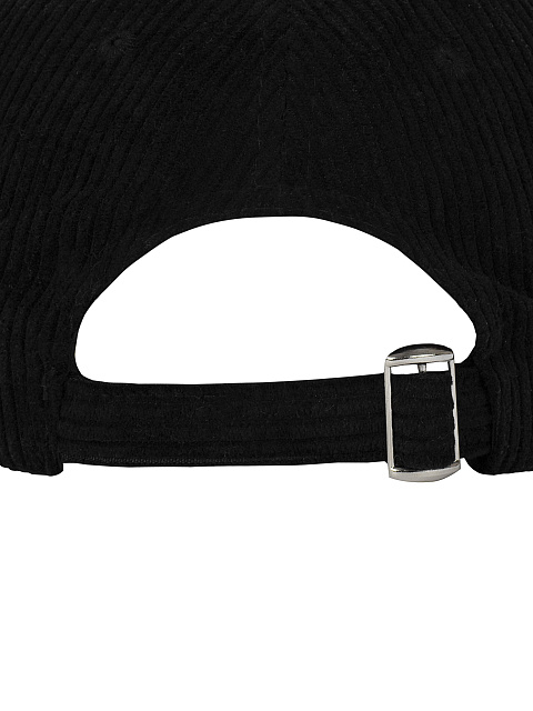 Черная кепка с белой вышивкой, 2