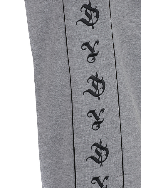 Серый костюм с укороченной толстовкой и вышивкой, 5 Серый костюм с укороченной толстовкой и вышивкой, 5