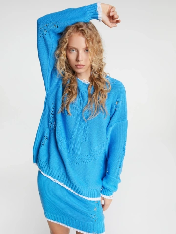 Синий вязаный комплект из свитера и юбки-мини, 2