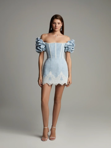 Голубое платье-мини из денима с белым кружевом, 2