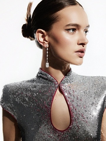 Серьги из белого золота с бриллиантами огранки «кушон», 2