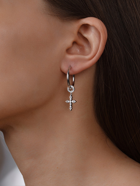 Хупсы с подвесками-крестами из белого золота и бриллиантов круглой огранки, 3 Хупсы с подвесками-крестами из белого золота и бриллиантов круглой огранки, 3