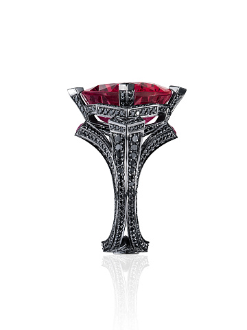 Кольцо из черненого золота с рубинами и черными бриллиантами, 2