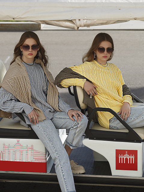 Желтый свитер с косами, 3 Желтый свитер с косами, 3