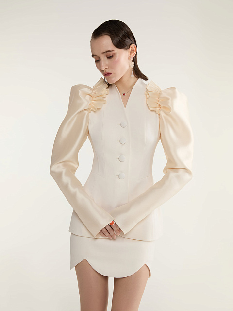 Молочный костюм-двойка с объемными рукавами, 6