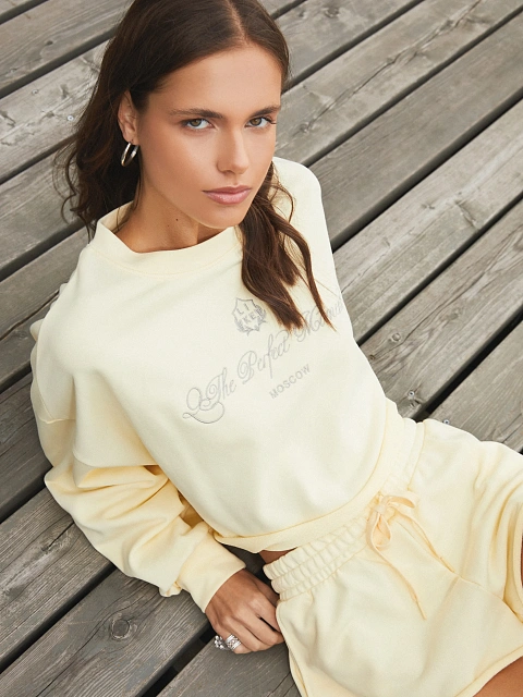 Светло-желтый костюм из футера с шортами, 7