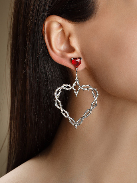 Серьги из черненого золота с рубинами и бриллиантами, 2